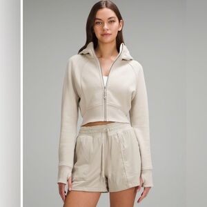 Lululemon Scuba Full-Zip Cropped Hoodie - Mojave Tan - size 2